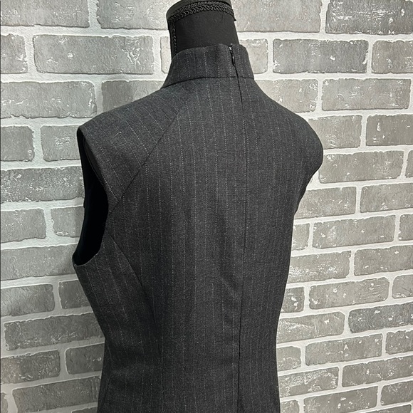 Harve Benard Gray Pinstripe 100% Wool Women’s Size 10 Midi Business Casual Dress - Picture 5 of 9